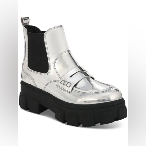 NWOB Circus by Sam Edelman® Dia Lug Boots - Size 6 - Picture 2 of 5